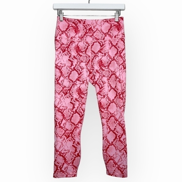 Fabletics Define Powerhold High Waisted Capri Leggings Python Pink Small - Picture 3 of 11